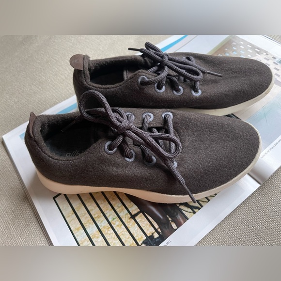 Allbirds Wool Runner Superfine NZ Merino In Brown Size W7 - Picture 2 of 10